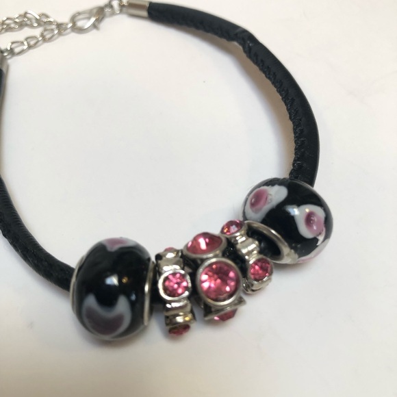 3/$20 Beautiful Bracelet with Beads EUC - Picture 2 of 4